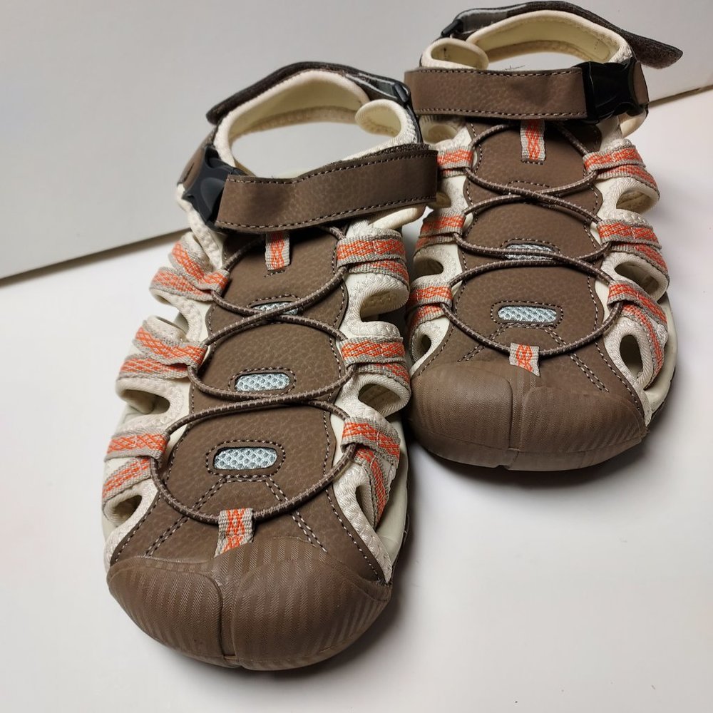WOMENS ATHLETIC OUTDOORS SANDALS  BROWN, BEIGE CLOSED TOE LIGHTWEIGHT SZ:7.5 NWT